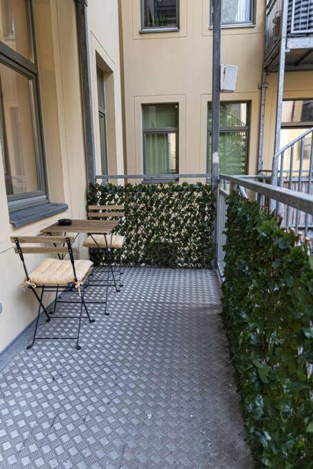 Blue Chili 23 - Modern, Zentral, Mit Balkon Daire Magdeburg Dış mekan fotoğraf
